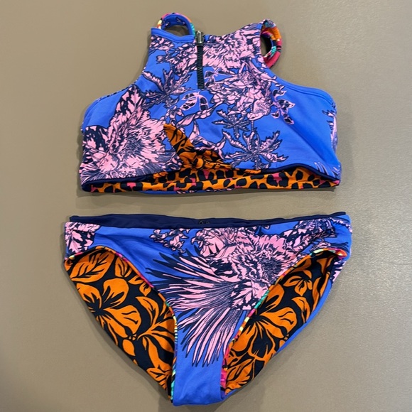 Maaji Swim Set - Rashguard and Bikini Size 12 - Picture 5 of 5